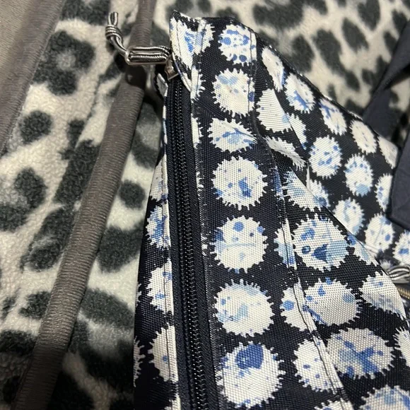 Vera Bradley Tote Bag - Picture 5 of 8